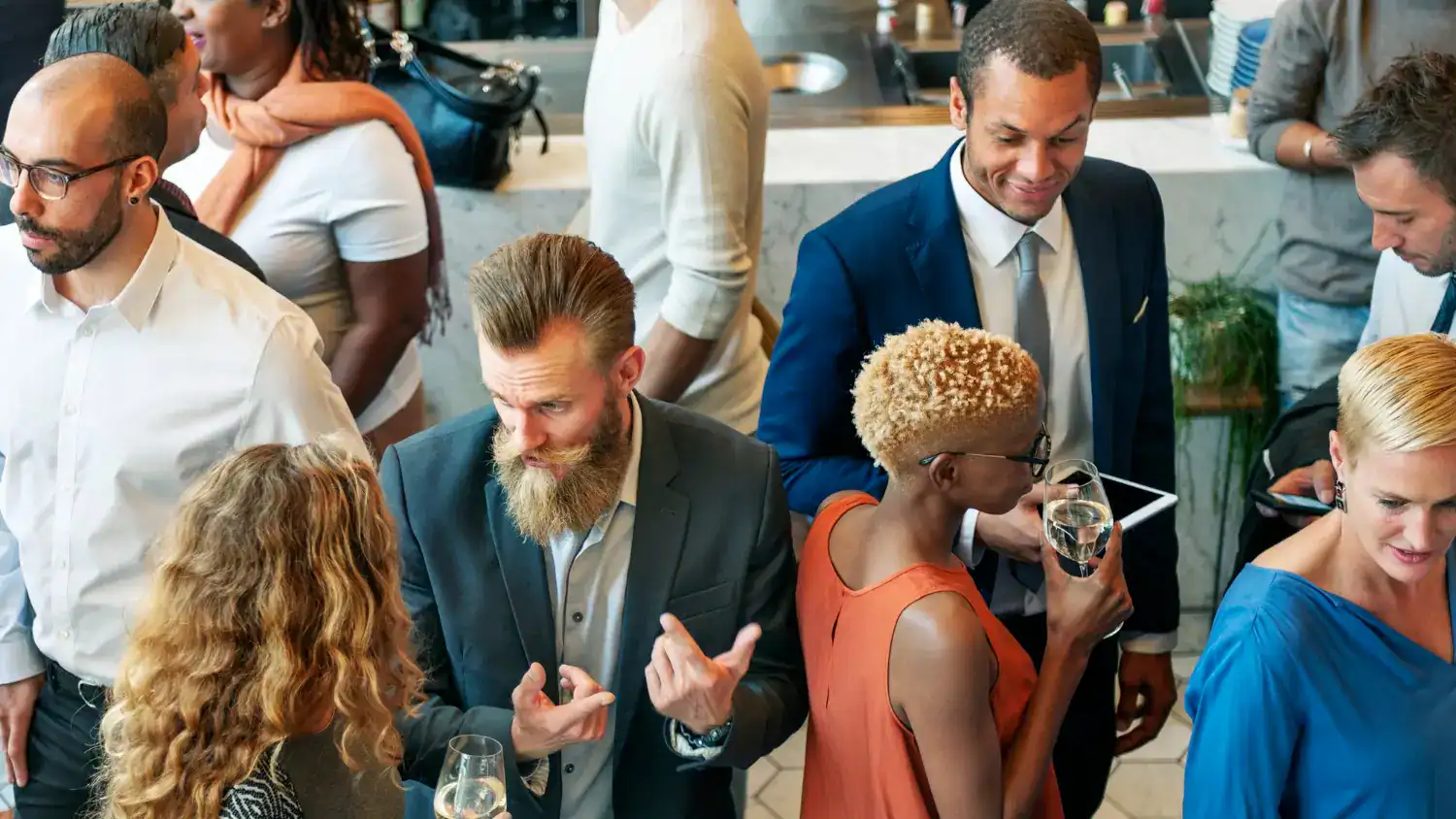 Die Zukunft des Business-Networkings: Trends für 2025 und darüber hinaus