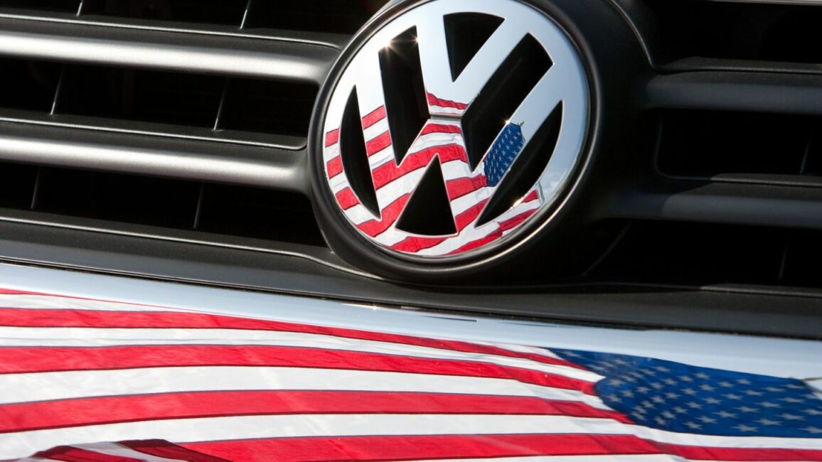 Witwenrente Verrechnung Autobauer: 20 Prozent: VW-Arbeiter in US-Werk sollen mehr Geld bekommen