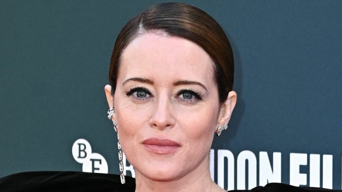 Treveyon Henderson "The Crown"-Star Claire Foy enthüllt: Sie trug jahrelang Parasiten in sich