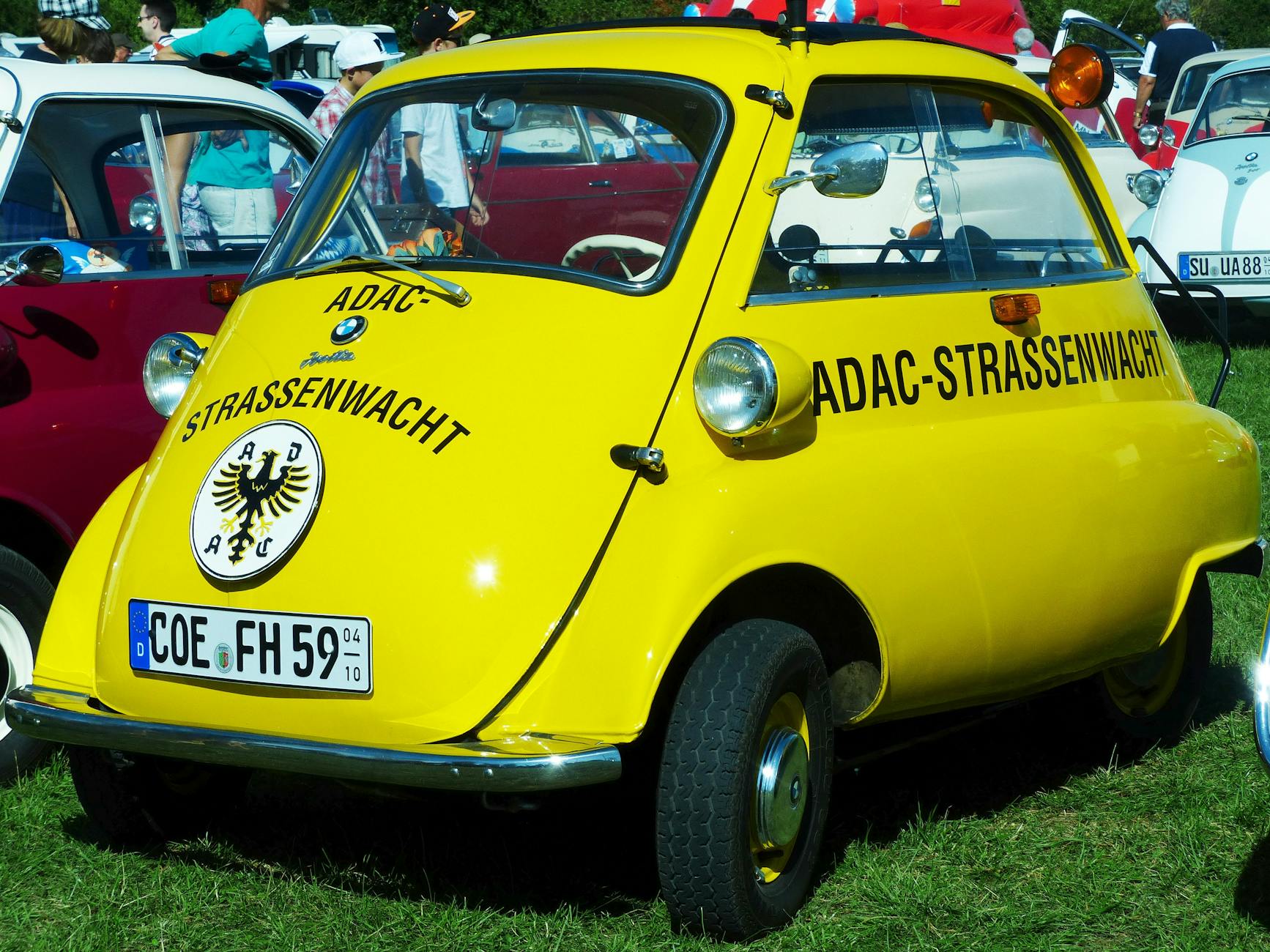 ADAC Rettungshubschrauber Detailansicht: ADAC Rettungshubschrauber