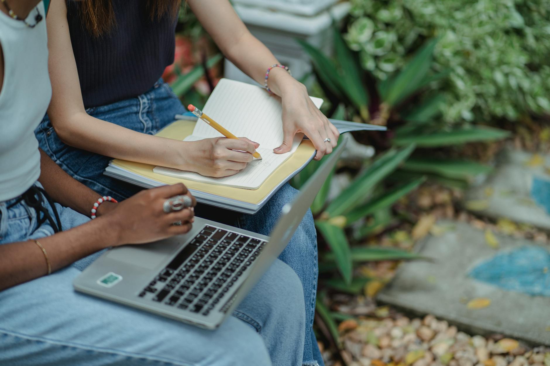 Arbeitsbelastung Studie Illustration zu Arbeitsbelastung Studie