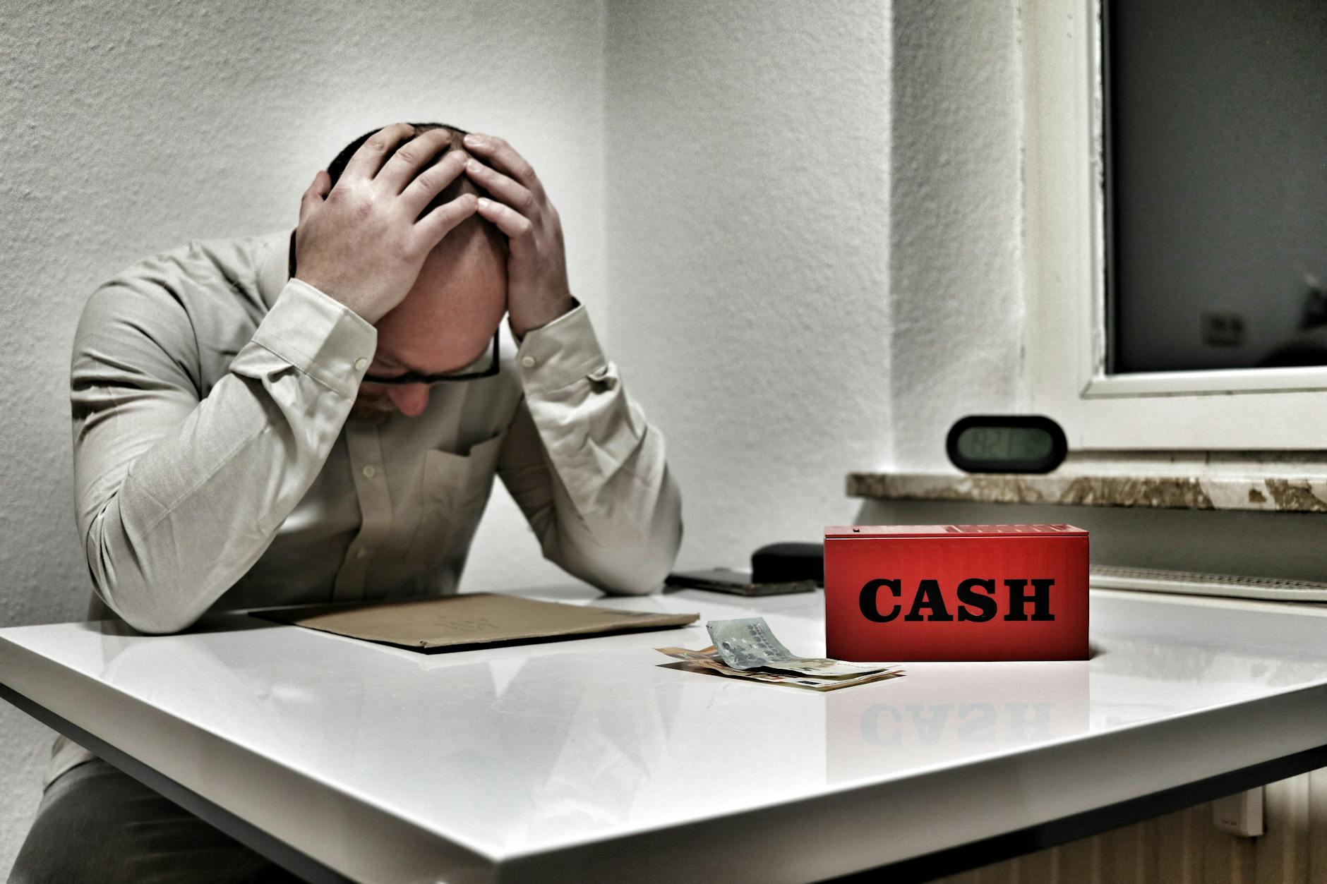 Finanzielle Schwierigkeiten Detailansicht: Finanzielle Schwierigkeiten