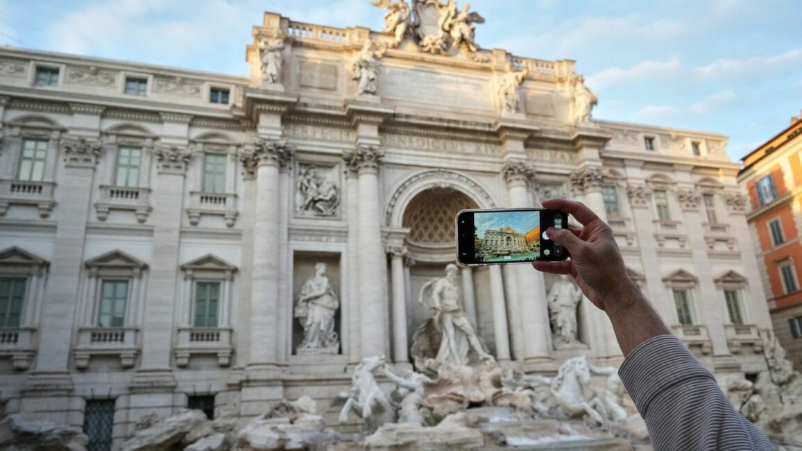Rom: Ab heute: Touristen müssen Eintritt für Trevi-Brunnen zahlen