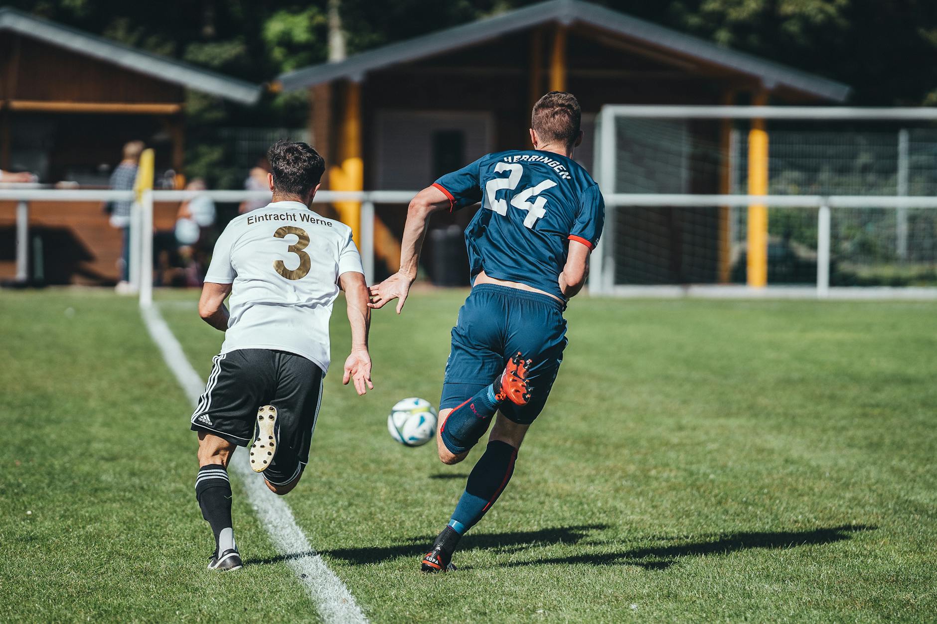 Symbolbild zum Thema Adidas DFB Trikot