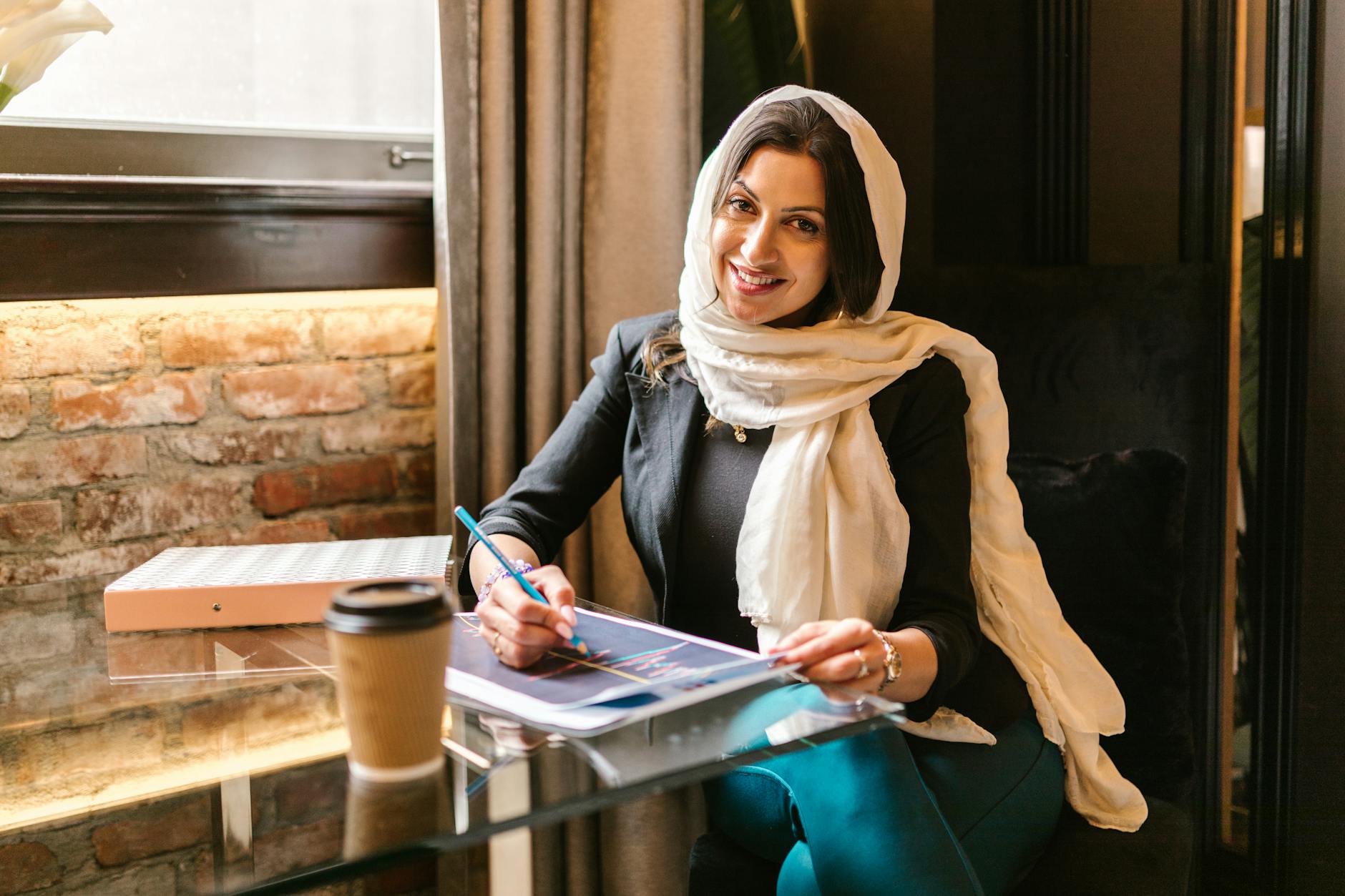 Detailansicht: Amira Aly