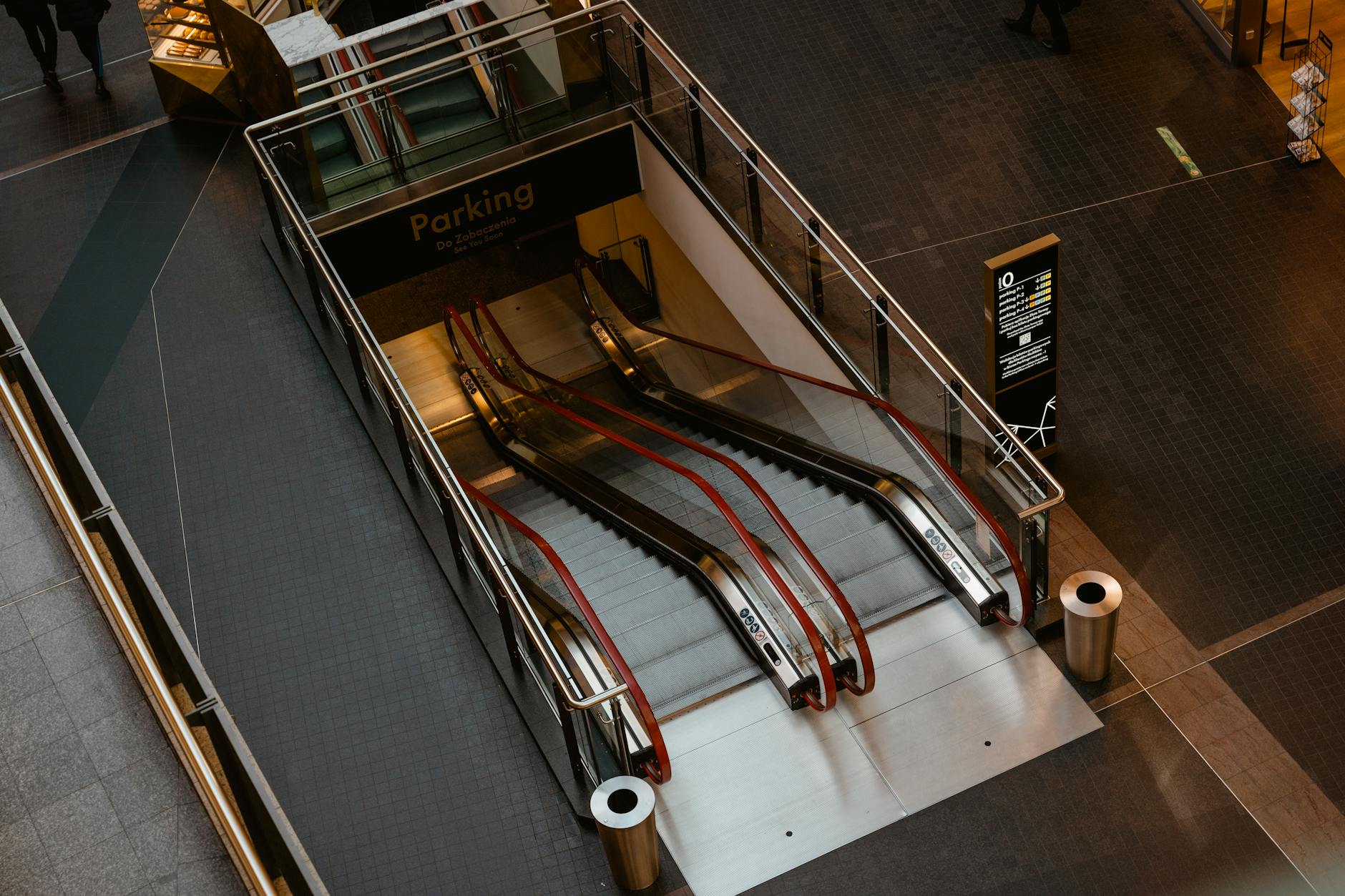 Aufzüge Fahrtreppen Illustration zu Aufzüge Fahrtreppen