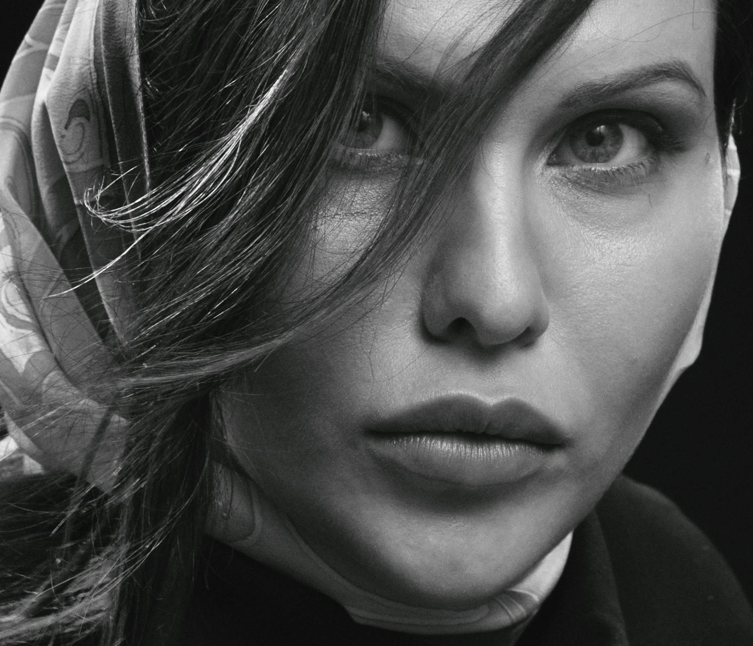 Detailansicht: Carla Bruni