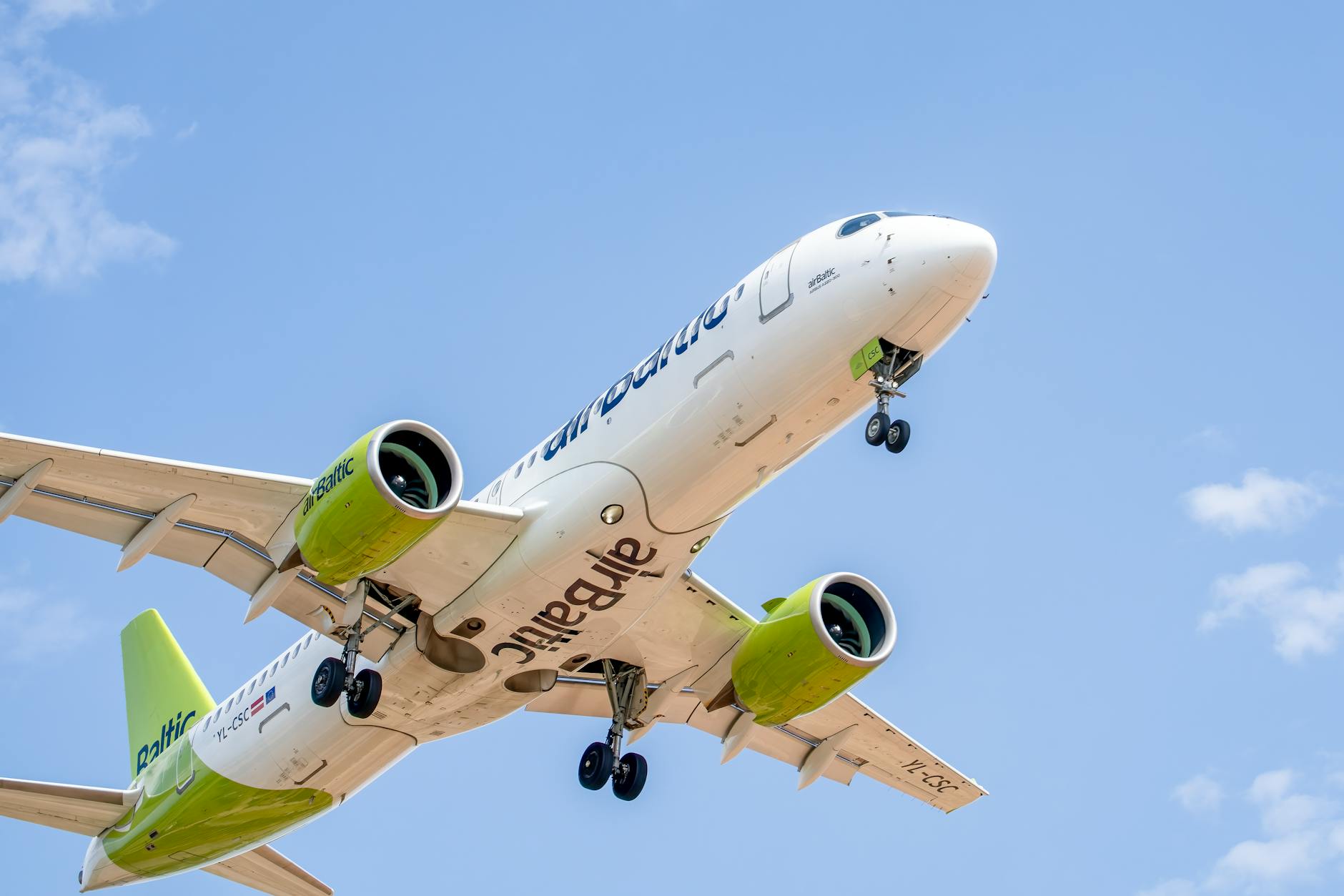 Airbus A220 Symbolbild zum Thema Airbus A220