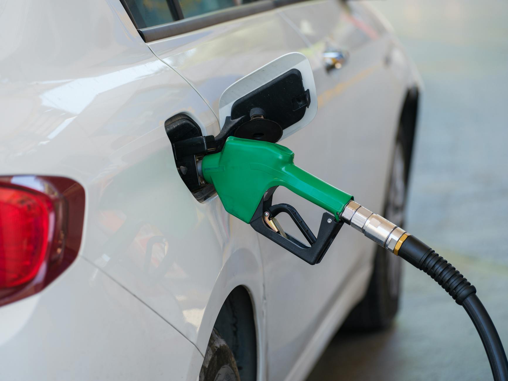 Symbolbild zum Thema Diesel Billiger Als Benzin