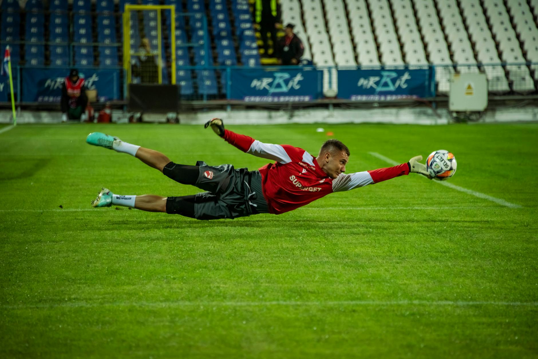 Dinamo Bucuresti - FCSB Detailansicht: Dinamo Bucuresti - FCSB