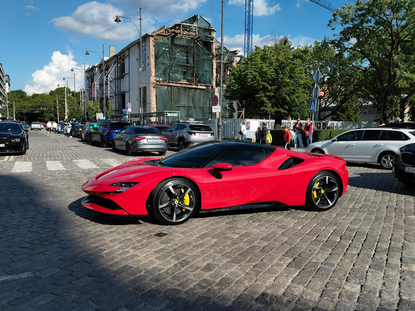 Ferrari Luce Illustration zu Ferrari Luce