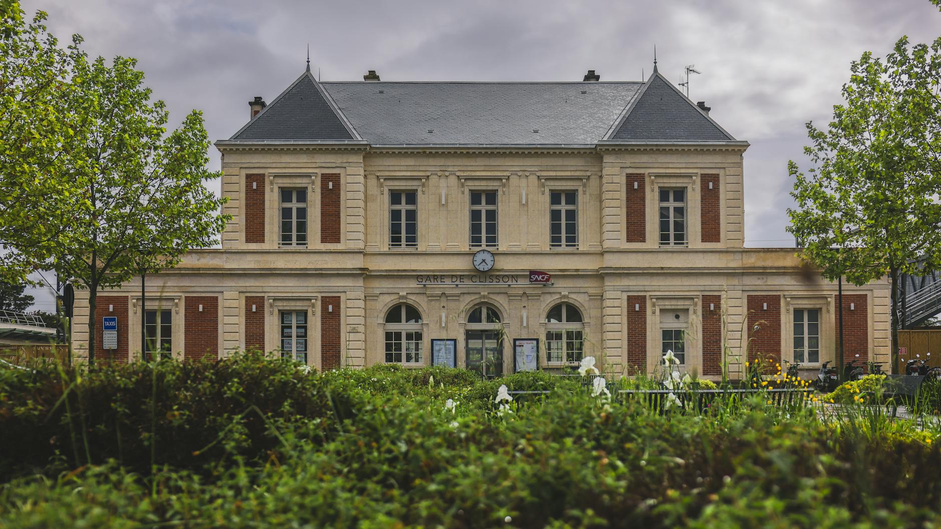 Gare Ferroviaire Detailansicht: Gare Ferroviaire