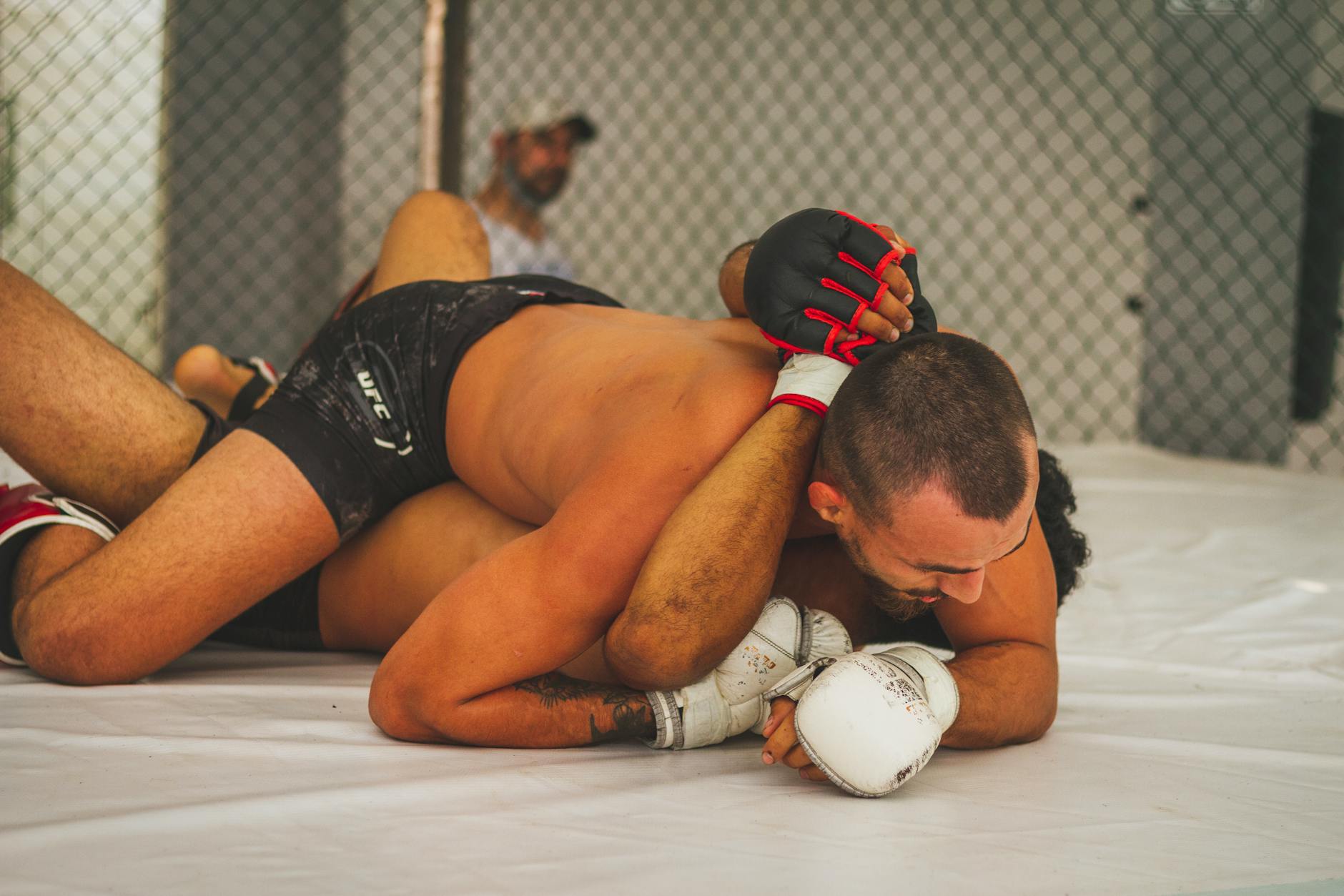 Khamzat VS Strickland Illustration zu Khamzat VS Strickland