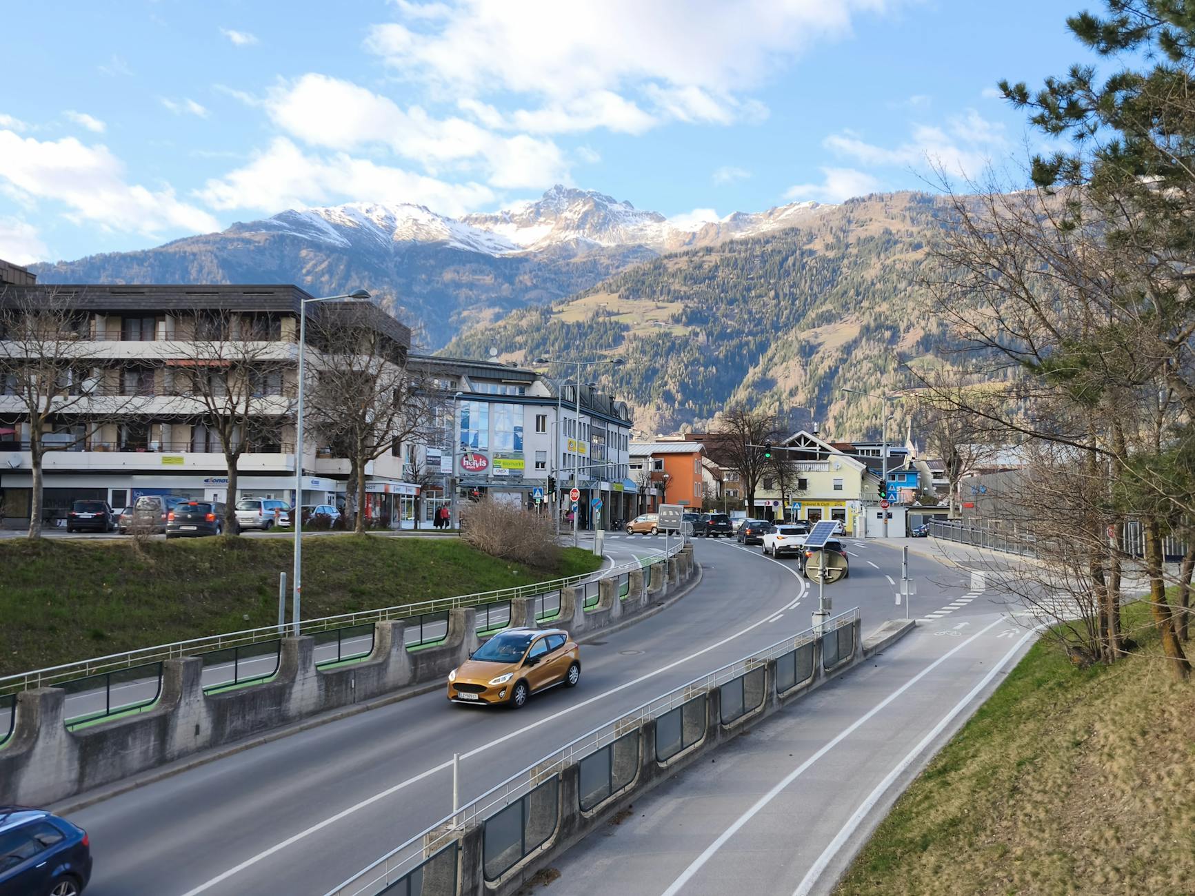 Illustration zu Stau Gotthard