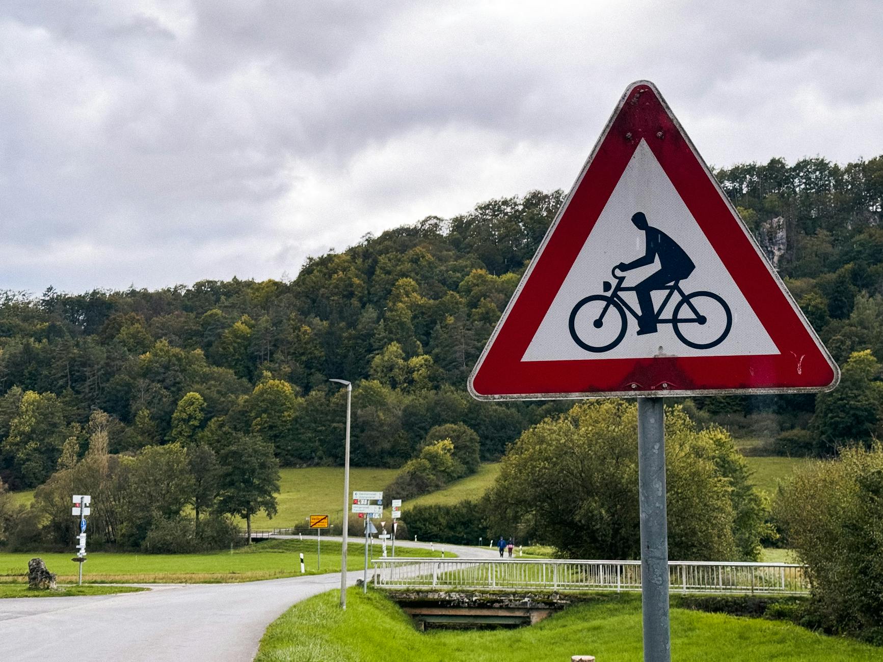 Unbekannte Verkehrszeichen Illustration zu Unbekannte Verkehrszeichen