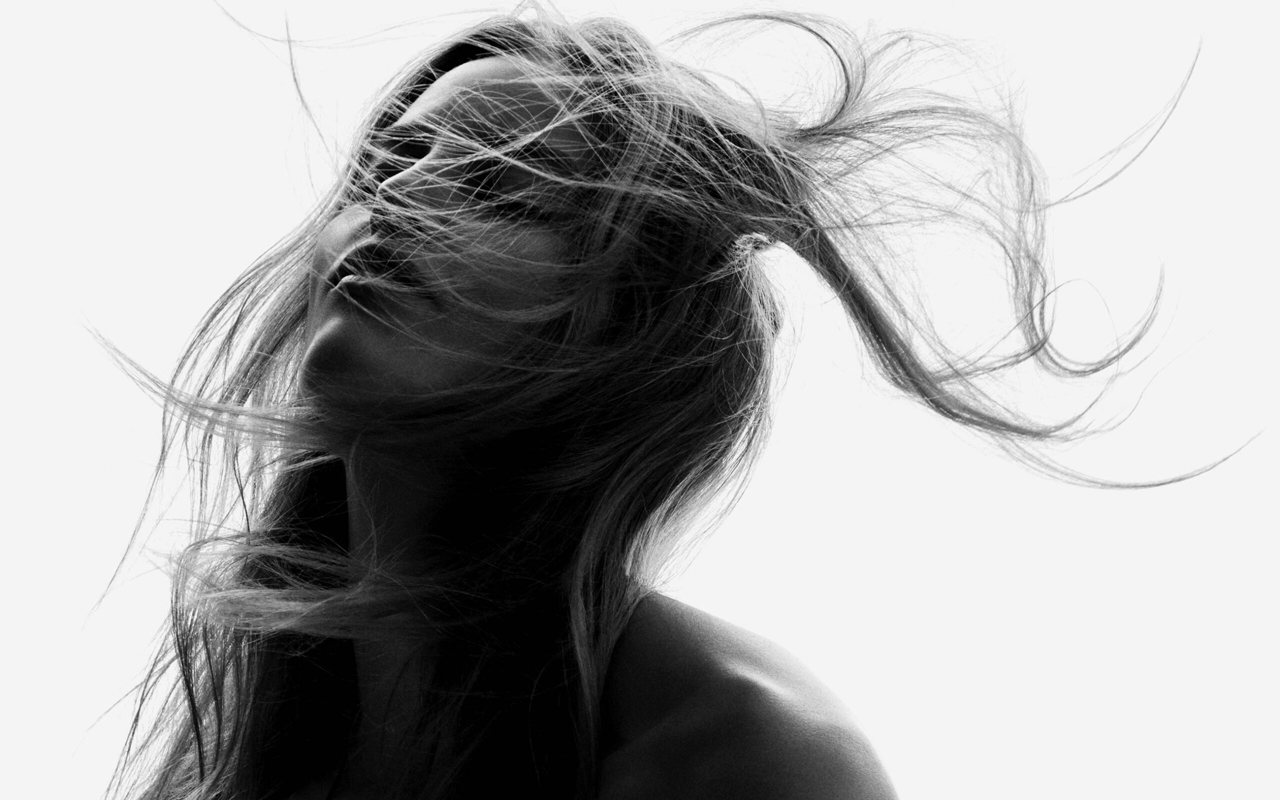 Velke Haute Coiffure