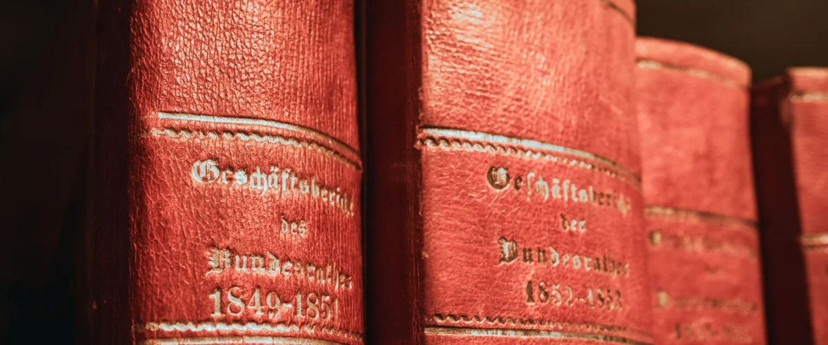 Grundgesetz Ablauf: Eine Darstellung des deutschen Grundgesetzes und seiner Bedeutung für die Demokratie.