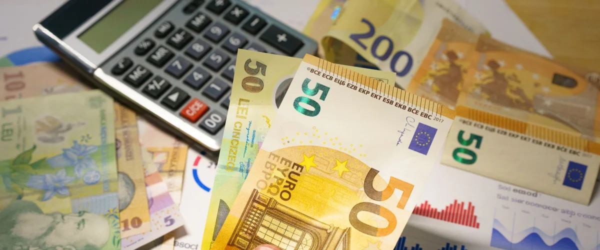 Marketing-Budget für KMU – Diagramm mit Kostenverteilung und Wachstumspfeilen